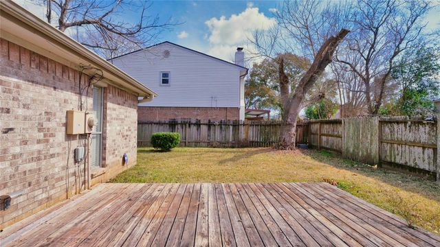 2915 Mesquite Drive, Sugar Land, TX 77479