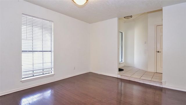 2915 Mesquite Drive, Sugar Land, TX 77479