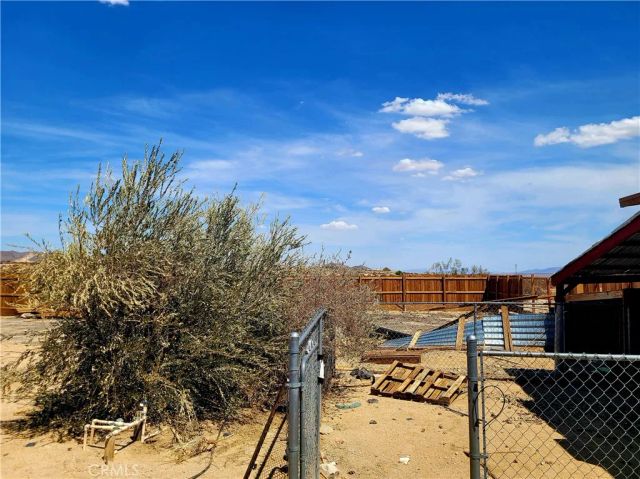 1087 Sunrise Avenue, 29 Palms, CA 92277