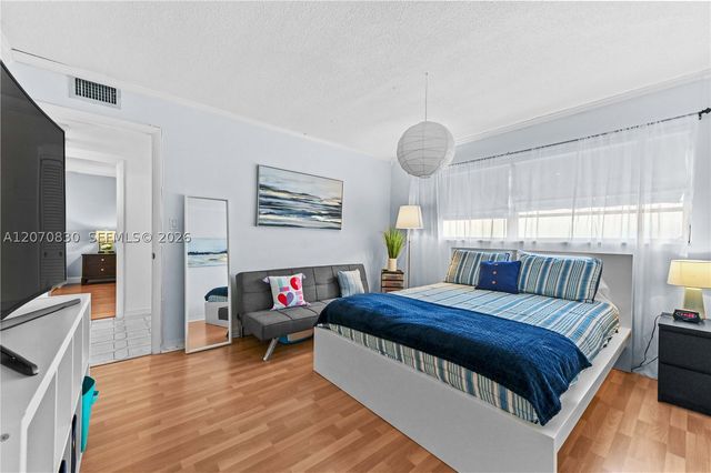 200 NE 12th Ave 3A, Hallandale Beach, FL 33009