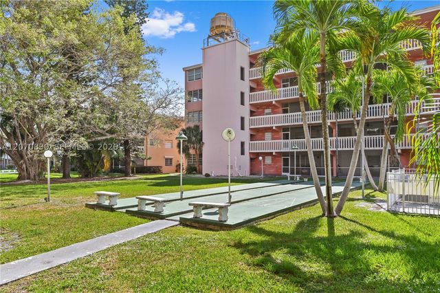 200 NE 12th Ave 3A, Hallandale Beach, FL 33009