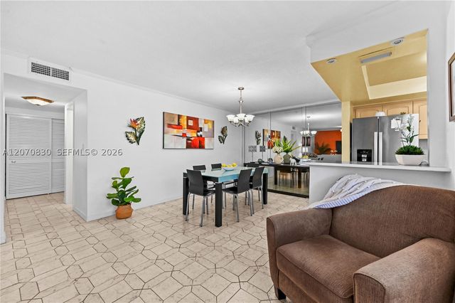 200 NE 12th Ave 3A, Hallandale Beach, FL 33009