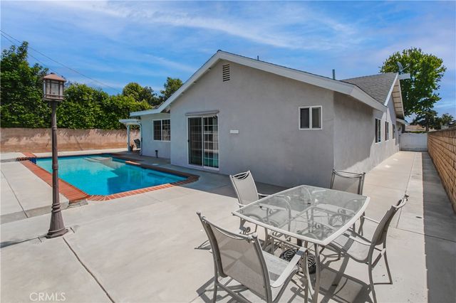8829 Rubio, North Hills, CA 91343