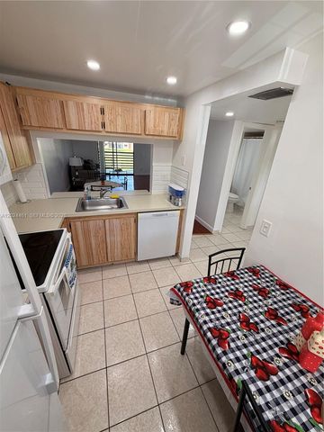 2793 NW 104th Ave 204, Sunrise, FL 33322