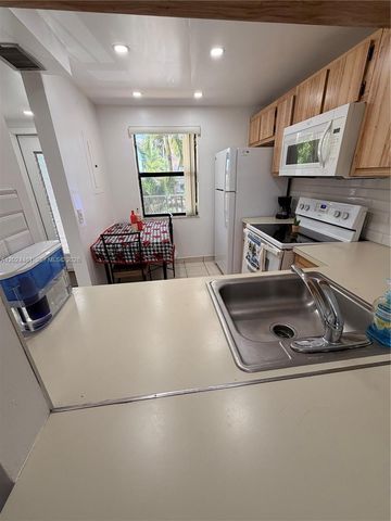 2793 NW 104th Ave 204, Sunrise, FL 33322