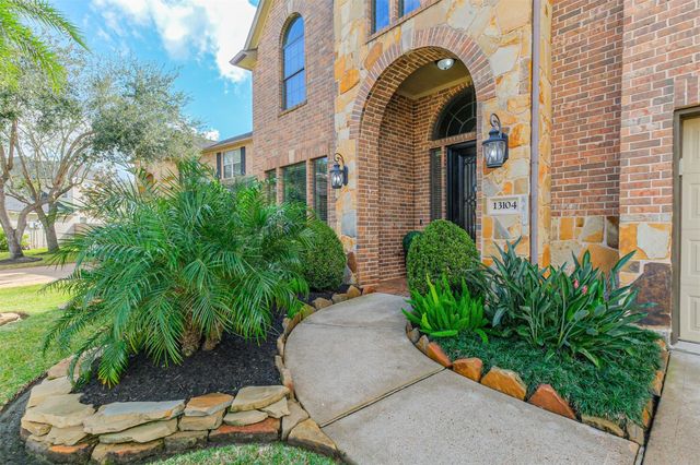 13104 Indigo Creek Lane, Pearland, TX 77584