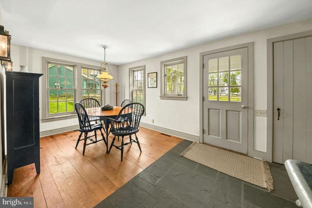 189 E BUTLER AVE, Doylestown, PA 18901