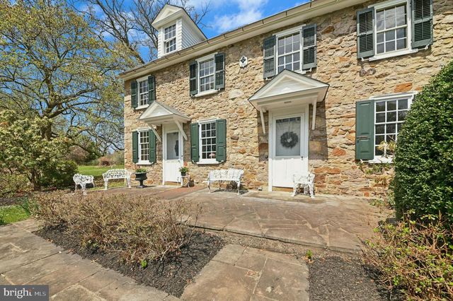189 E BUTLER AVE, Doylestown, PA 18901