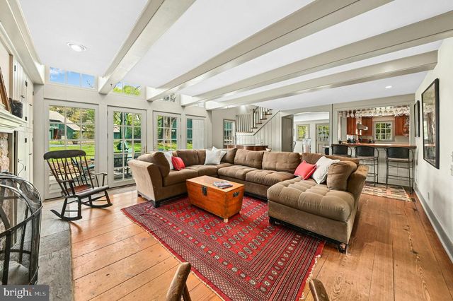 189 E BUTLER AVE, Doylestown, PA 18901