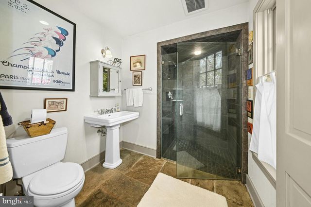 189 E BUTLER AVE, Doylestown, PA 18901