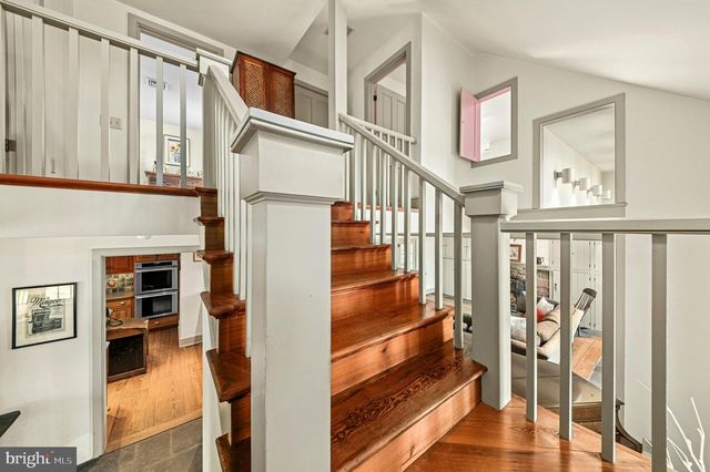 189 E BUTLER AVE, Doylestown, PA 18901
