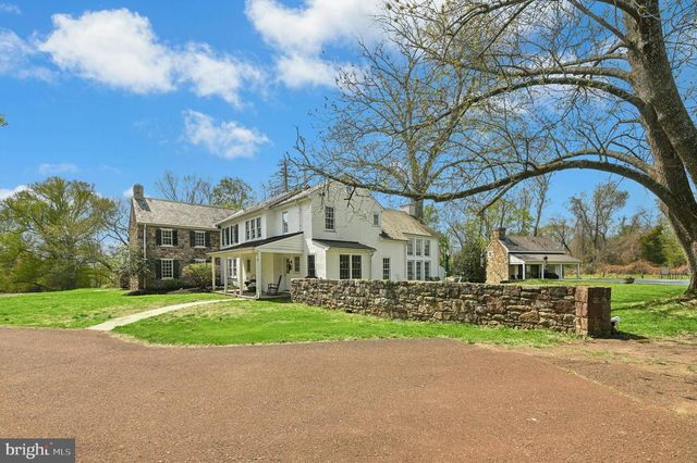 189 E BUTLER AVE, Doylestown, PA 18901