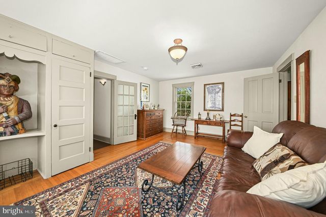 189 E BUTLER AVE, Doylestown, PA 18901