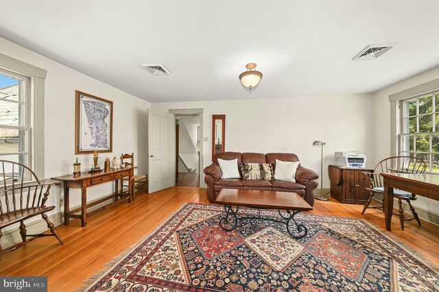 189 E BUTLER AVE, Doylestown, PA 18901