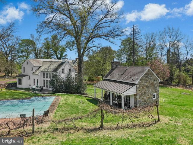 189 E BUTLER AVE, Doylestown, PA 18901