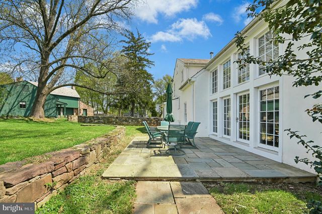 189 E BUTLER AVE, Doylestown, PA 18901