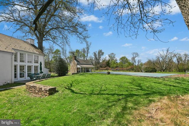 189 E BUTLER AVE, Doylestown, PA 18901
