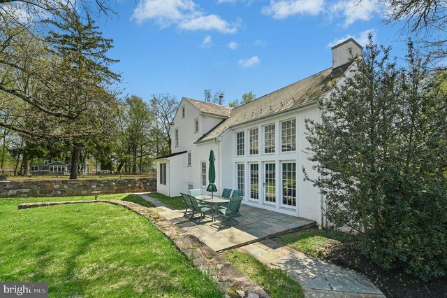189 E BUTLER AVE, Doylestown, PA 18901