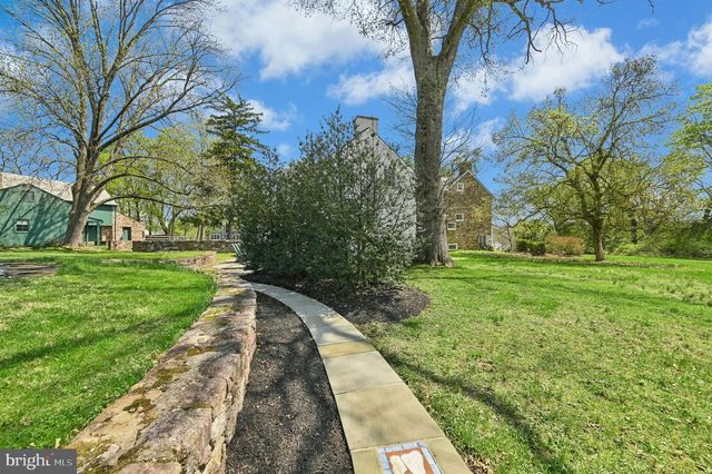 189 E BUTLER AVE, Doylestown, PA 18901