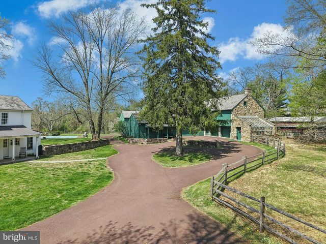 189 E BUTLER AVE, Doylestown, PA 18901