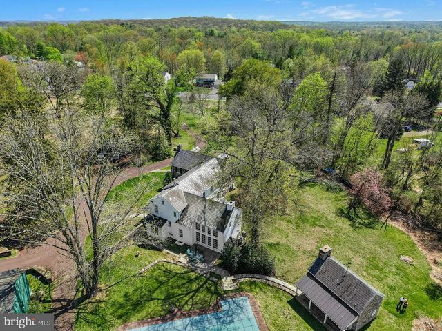 189 E BUTLER AVE, Doylestown, PA 18901