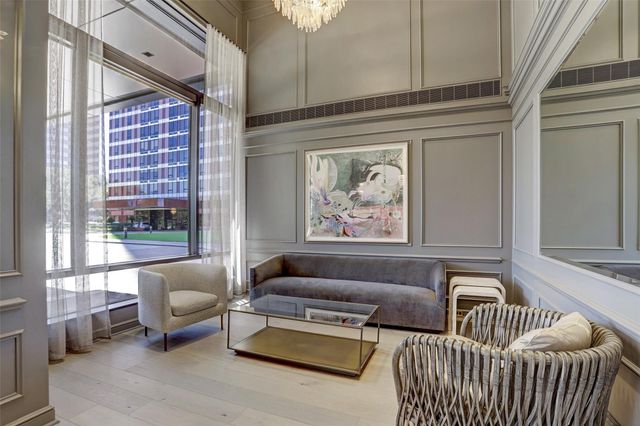 5110 San Felipe Street 31W, Houston, TX 77056