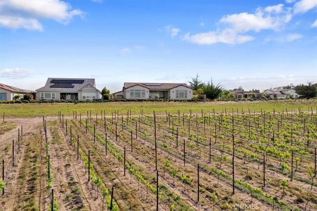 1564 Eucalyptus, Nipomo, CA 93444