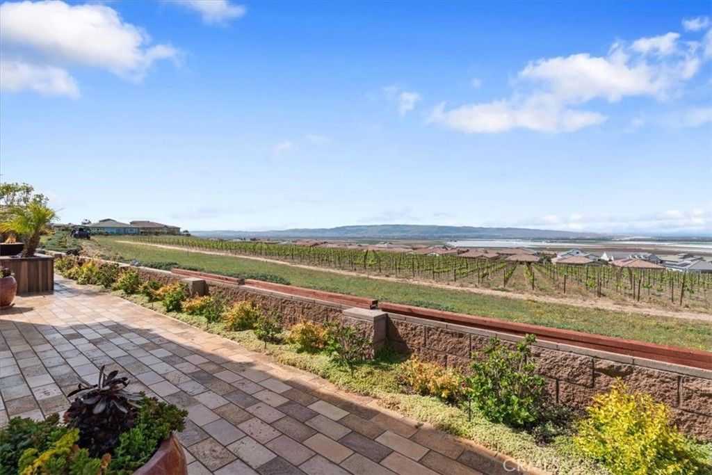 Image 38 of property listing at 1564 Eucalyptus, Nipomo, CA 93444