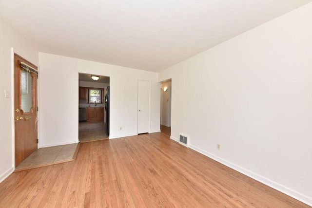 6639 W Bennett AVENUE, Milwaukee, WI 53219
