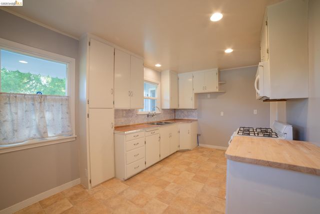 15098 Cavalieri Rd, Sonora, CA 95370