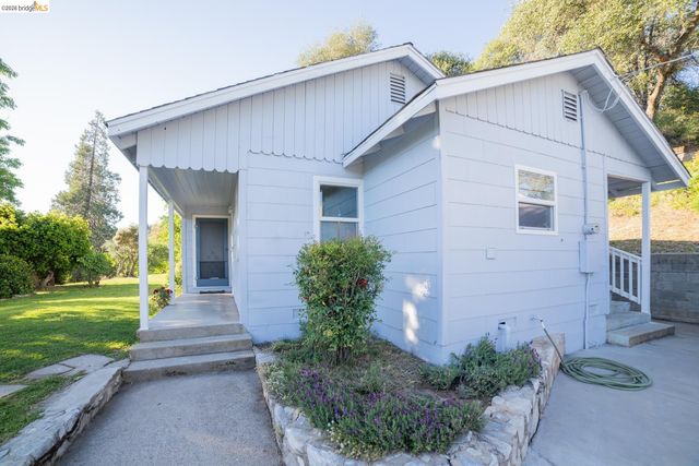 15098 Cavalieri Rd, Sonora, CA 95370
