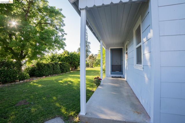 15098 Cavalieri Rd, Sonora, CA 95370