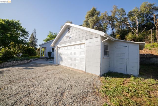 15098 Cavalieri Rd, Sonora, CA 95370