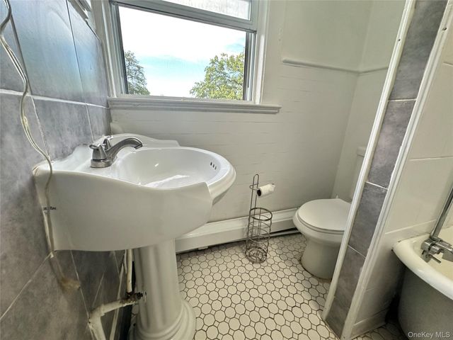 40 Crosby Place Unit 2, New Rochelle, NY 10801