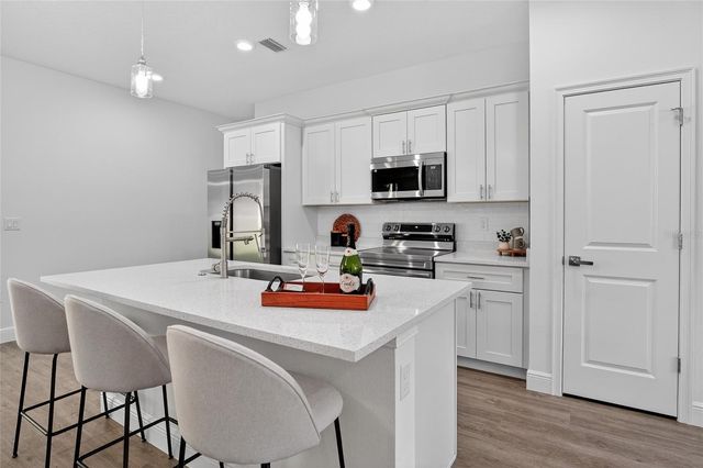 99 W GOLDCOAST PLACE, Dunnellon, FL 34434