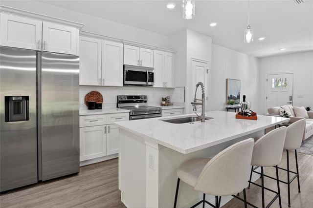 99 W GOLDCOAST PLACE, Dunnellon, FL 34434