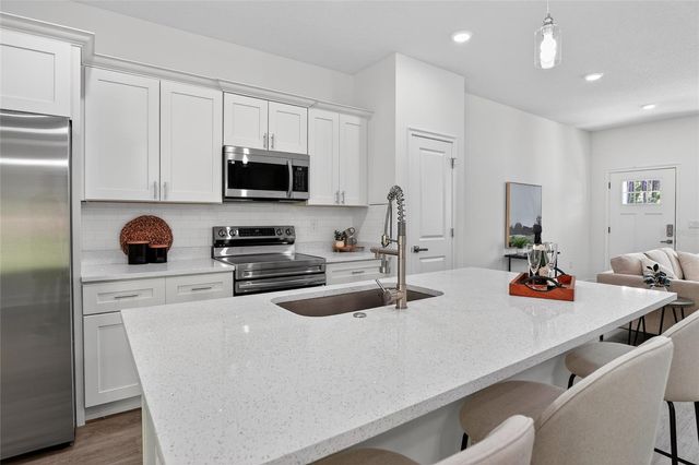 99 W GOLDCOAST PLACE, Dunnellon, FL 34434