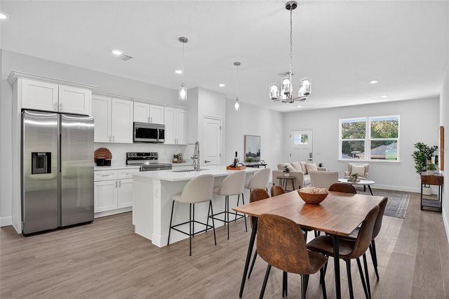 99 W GOLDCOAST PLACE, Dunnellon, FL 34434