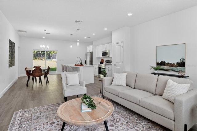 99 W GOLDCOAST PLACE, Dunnellon, FL 34434