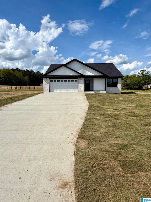 45 COUNTY ROAD 798, Clanton, AL 35045