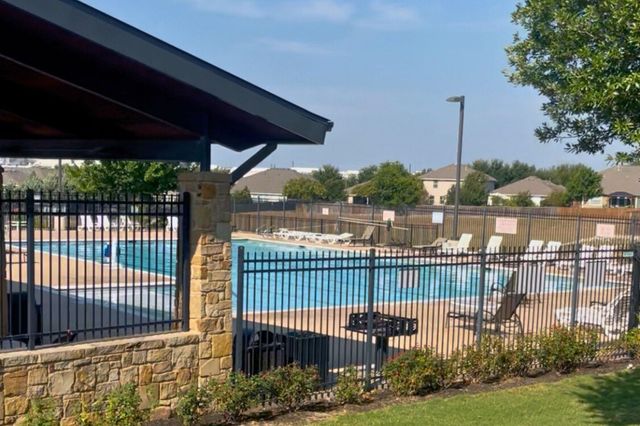 454 Shale CIR, Buda, TX 78610