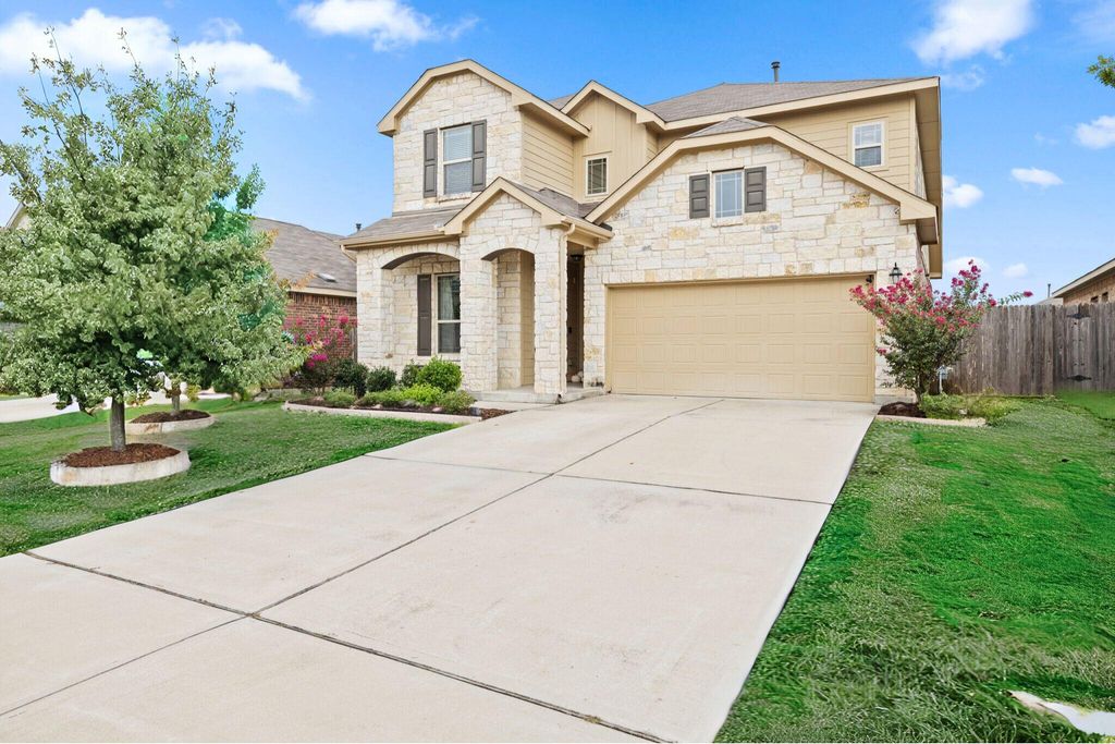 454 Shale CIR, Buda, TX 78610