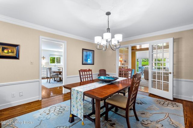 5805 Brittany Woods Cir, Louisville, KY 40222