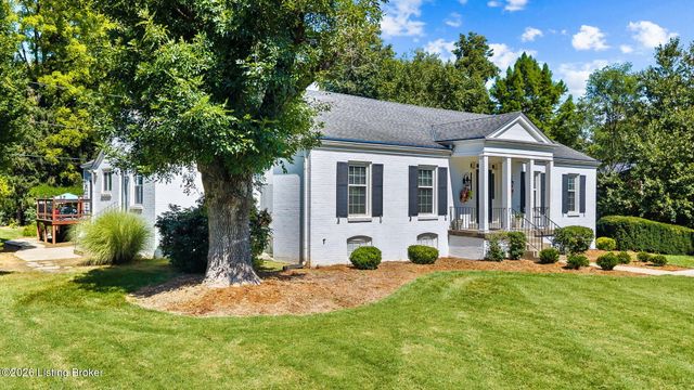 5805 Brittany Woods Cir, Louisville, KY 40222