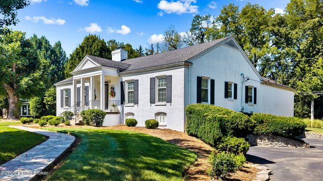 5805 Brittany Woods Cir, Louisville, KY 40222