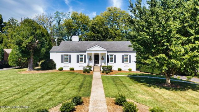 5805 Brittany Woods Cir, Louisville, KY 40222