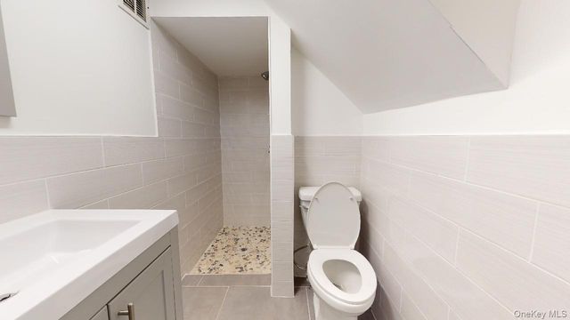 67-12 Juno Street 1, Forest Hills, NY 11375