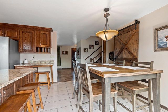 1935 BUNKER HILL COURT, De Pere, WI 54115