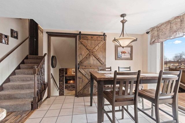 1935 BUNKER HILL COURT, De Pere, WI 54115