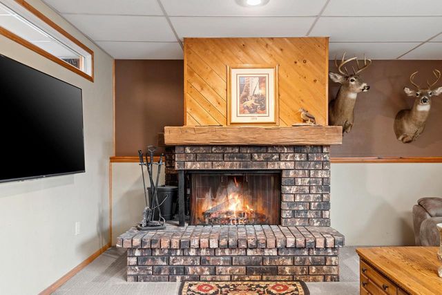 1935 BUNKER HILL COURT, De Pere, WI 54115